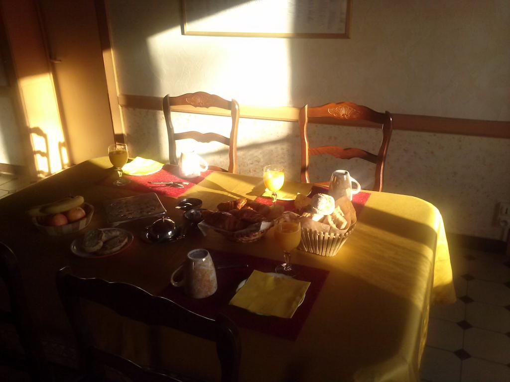 L'Orme-Vial Bed & Breakfast Saint-Galmier Dış mekan fotoğraf